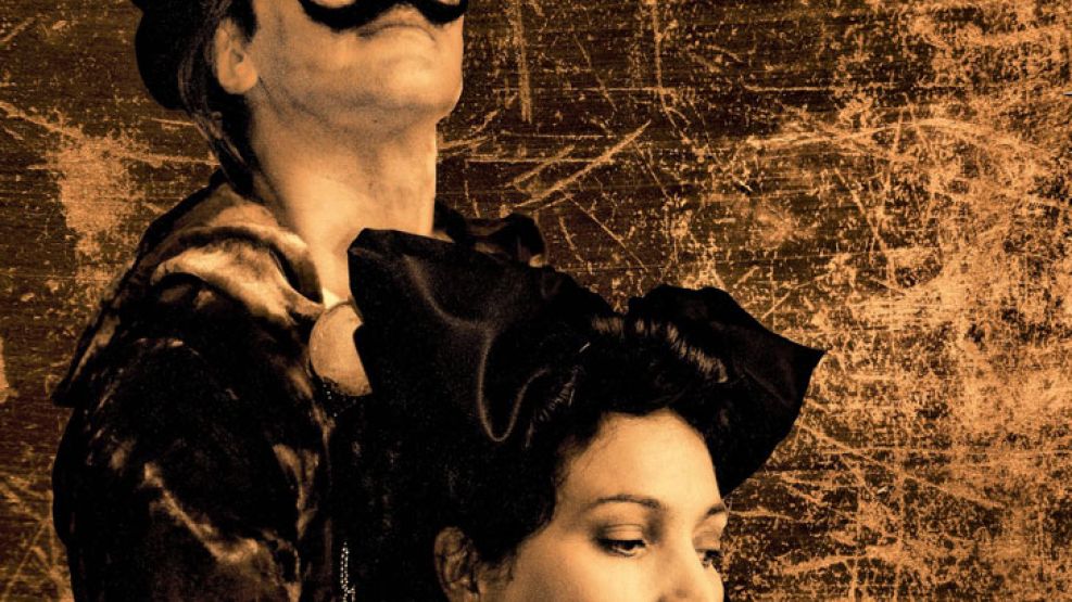 Amor. La obra teatral muestra la relación amorosa de cincuenta años entre Dalí y Gala, su mujer.