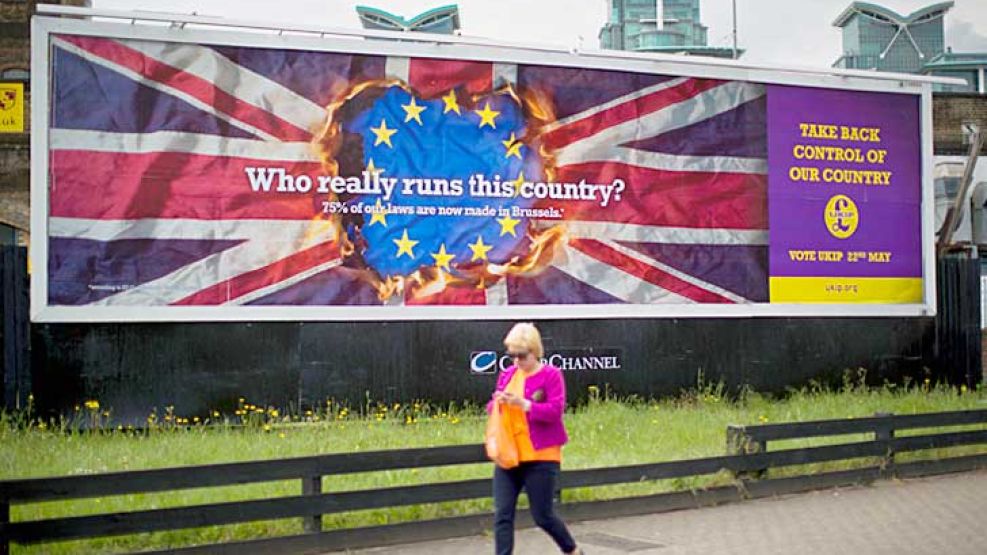 Contra Bruselas. El eurofóbico UKIP británico encabeza los sondeos en su país y hace campaña contra la integración regional.