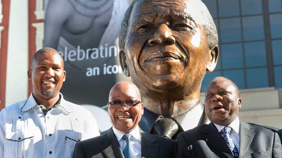 Heredero. Aunque lo abuchearon en los funerales de “Madiba”, ganó ayer las presidenciales.