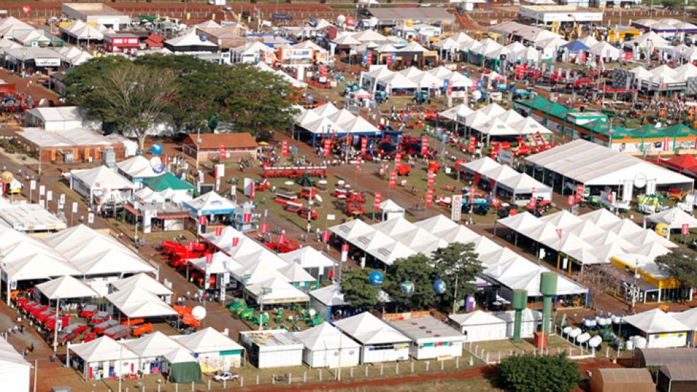 Agrishow. La exposición que se realiza en Ribeirao Preto mostró los nuevos equipos. Brasil concentra 70% de las ventas del continente.