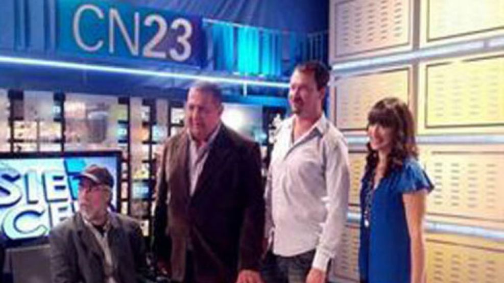 Luis D'Elía  debutó en CN23 y Garfunkel trina contra Szpolski. 
