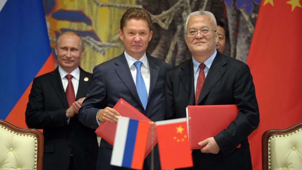 Poder. Firmó en Beijing un acuerdo histórico para la provisión de gas a China por 400 mil millones de dólares en treinta años. 
