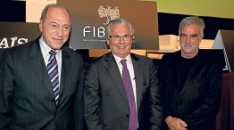 Encuentro. En Madrid, Raúl Zaffaroni, Baltasar Garzón –anfitrión del evento– y el fiscal Luis Moreno Ocampo. 
