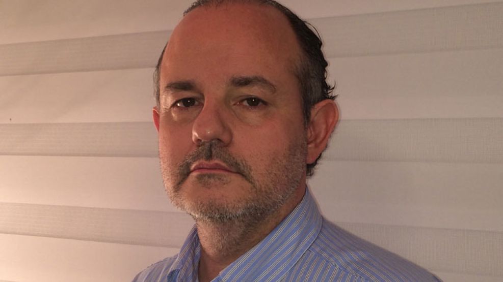 Exiliado. Se comunicó con PERFIL vía correo electrónico.