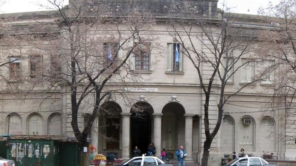 En el histórico Hospital de Niños de La Plata los médicos se niegan a operar por falta de calefacción en quirófanos. "Puede haber casos de hipotermias", explicaron.