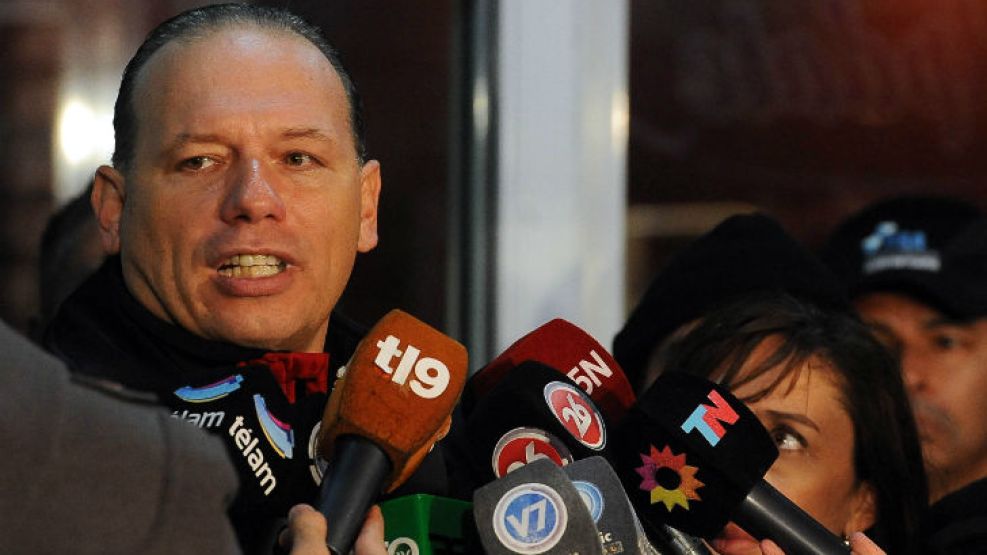 "Tenemos que rectificar que Sebastián Vivona (gerente de la marca Kosiuko) está internado en Carmelo", explicó el funcionario.