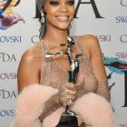 Rihanna (9)