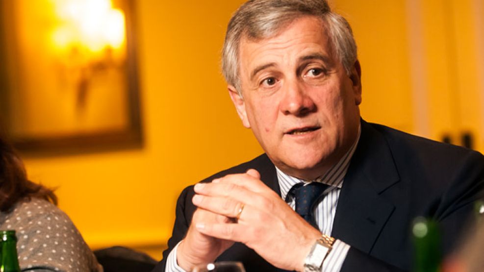 PASO. Antonio Tajani, vicepresidente de la CE, visitó ayer el país.