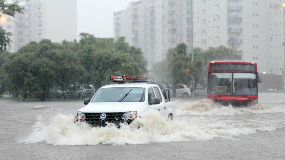 Calles anegadas. Habrá algunos eventos de lluvias intensas sobre el centro y el norte del país, lo que podría provocar inconvenientes en el tránsito e inundaciones.