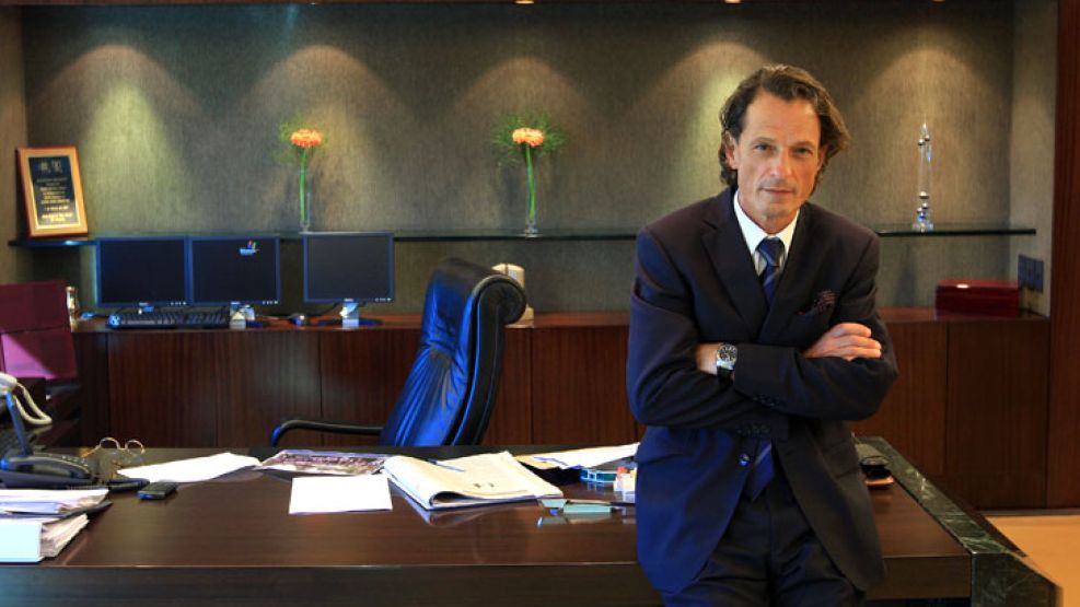 Claudio Belocopitt de haber aportado fondos para levantar la quiebra de la imprenta en 2010. 
