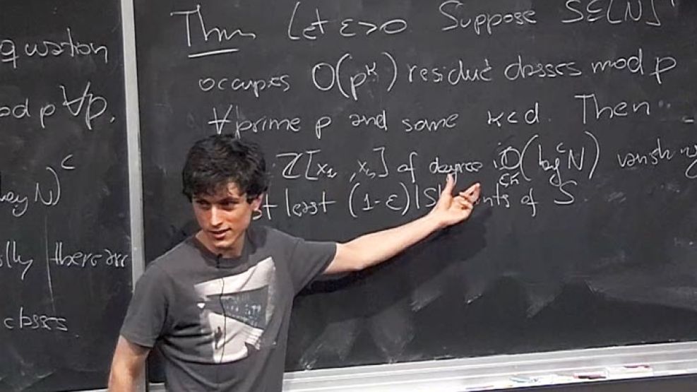 Clase magistral. Tras publicar su trabajo sobre promedios ergódicos, Walsh fue invitado a disertar en universidades del extranjero y recibió numerosas distinciones.