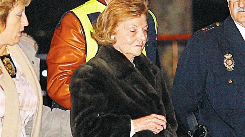 Madrid. La Justicia española rechazó el pedido de extradición de Isabelita. Foto al ser llevada a declarar.