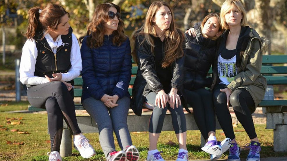 Ellas. González, Morán, Bertotti, Macedo y Peterson.