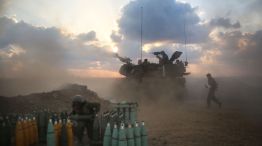 Guerra. El gobierno de Netanyahu advirtió que expandirá el operativo terrestre contra la Franja.