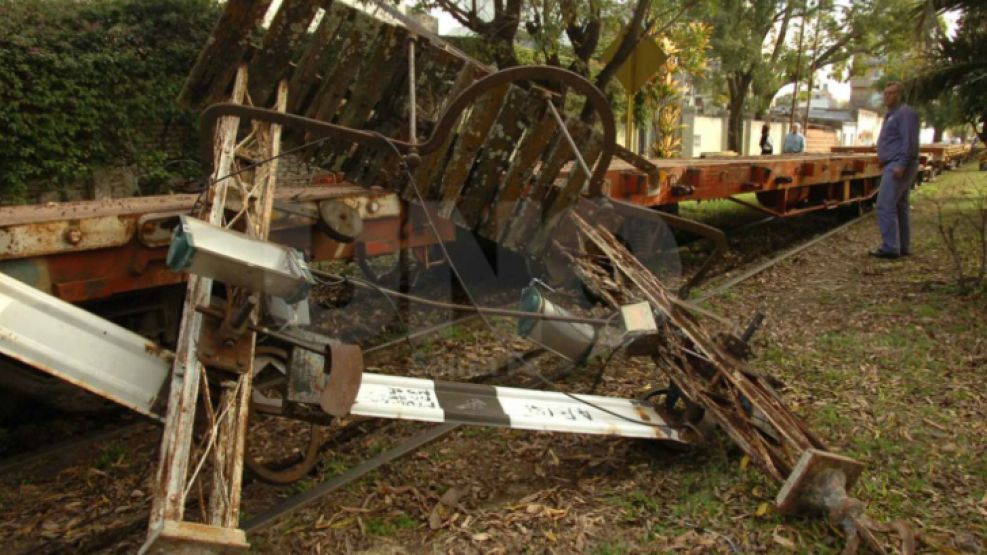 Destrozos en Santa Fe capital por un descarrilamiento del Belgrano Cargas