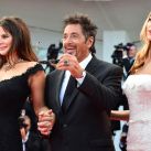 Al Pacino con Lucila Polak y Camila Morrone (3)