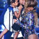 Beyonce -Jay Z beso