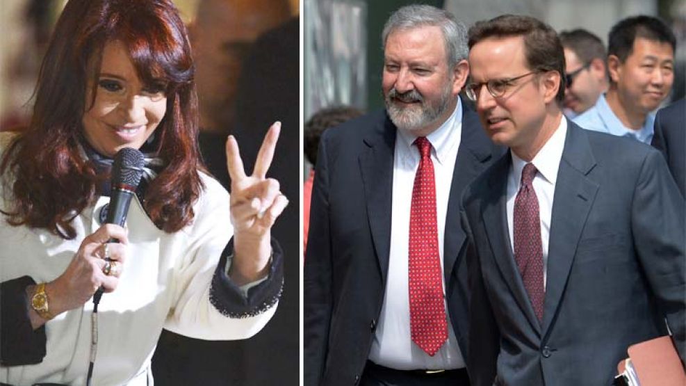 Dedos en Ve. CFK saca provecho político de que se extienda la pelea. Ayer, en el juzgado de Nueva York estuvieron sólo los abogados, Blackman y Boccuzzi.