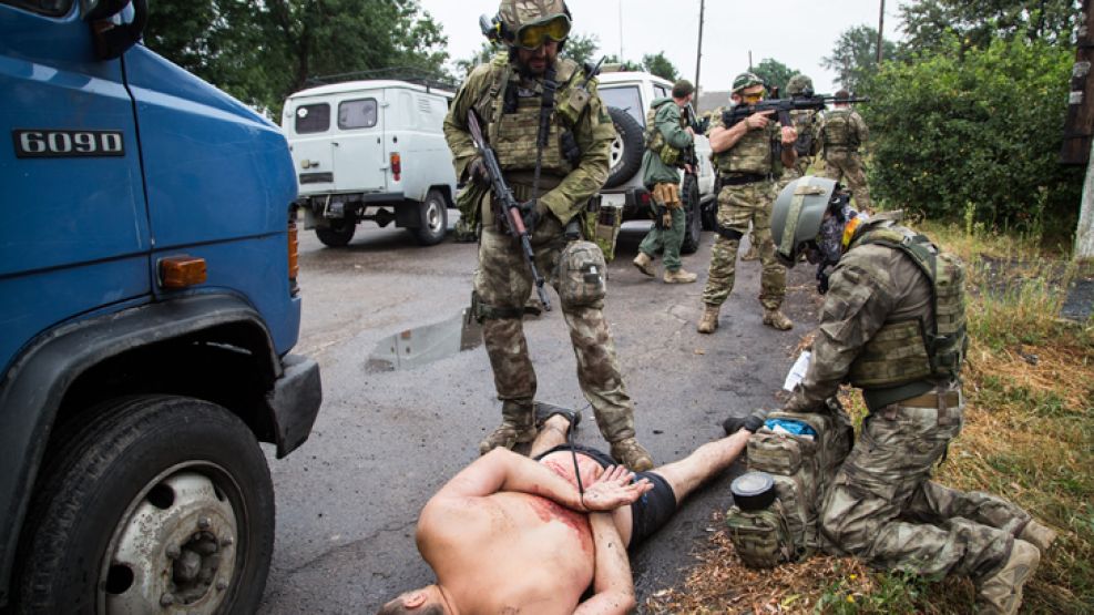 Soberania. Militares leales a Kiev vigilan las fronteras.