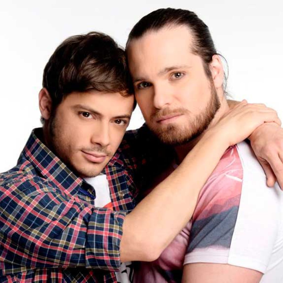 Exitoina Tomas Fonzi Y German Tripel En Y Un Dia Nico Se Fue