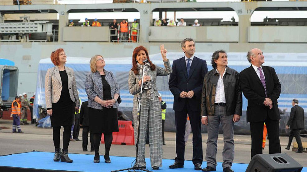 La presidenta Cristina Fernández de Kirchner, junto al minsitro Randazzo y su comitiva, presentó las nuevas estaciones del Mitre.