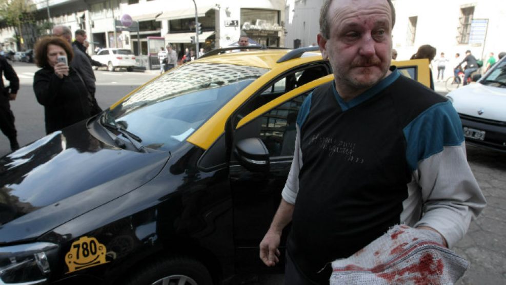 Incidentes entre taxistas frente a la Legislatura Porteña. 