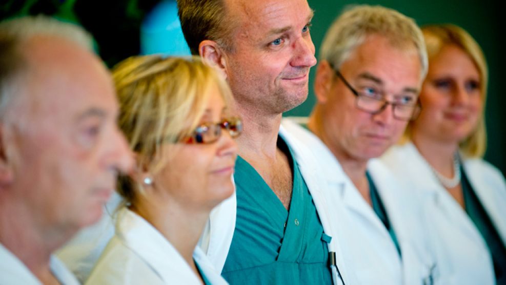 Hazaña. El equipo médico dirigido por el profesor Mats Brännström, de la Universidad de Gotemburgo, responsable del nacimiento del bebé.