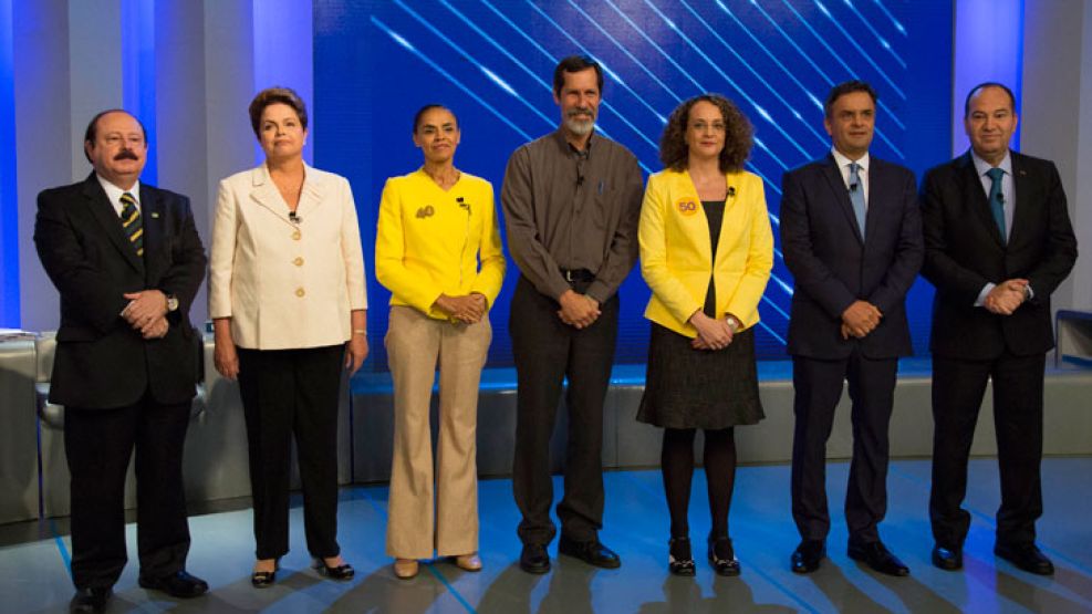 Los últimos sondeos dan un 40 por ciento para Rousseff, 24 por ciento para Silva y 21 por ciento para Neves.