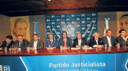 Plenario. El último encuentro partidario en la sede nacional.