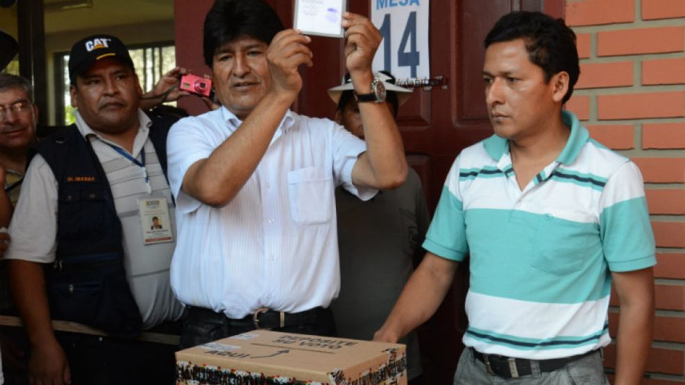 Evo Morales busca su tercer mandato. 