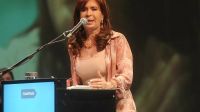 Cristina cargó contra los que "quieren meter miedo" y se quejó porque las mujeres tienen que "apechugarla"