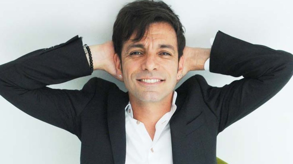 El actor asegura que la gente  ya no le pide que caricaturice a Cristina y jura  que imitar a políticos es algo terminado.