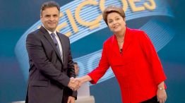 Para la cámara. Una sana costumbre: ambos rivales discutieron acerca de un amplio temario en la cadena Globo, en vivo por la TV.