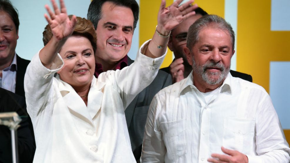 Dilma Rousseff junto a Lula Da Silva