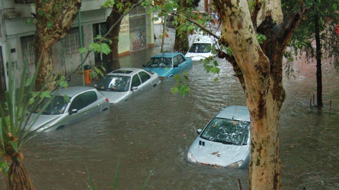 Anegamientos, Cortes De Energía Y Destrozos Tras El Temporal | Perfil