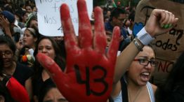 Horror. Los jóvenes de la Escuela Rural de Ayotzinapa fueron atacados por las policías municipales de Iguala y Cocula. Los uniformados asesinaron a seis estudiantes y entregaron a otros 43 al cartel G