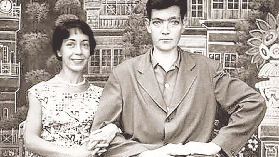 Amor. Aurora y Cortázar. Estuvieron casados de 1953 a 1967.