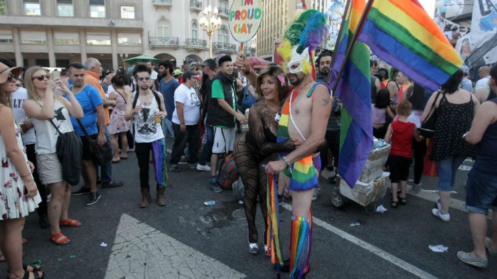 "Festejamos los logros obtenidos y reclamamos los que faltan", dijo Pedro Paradiso Sottile, secretario de la la Comunidad Homosexual Argentina (CHA). 