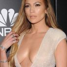 Jennifer Lopez escote (2)