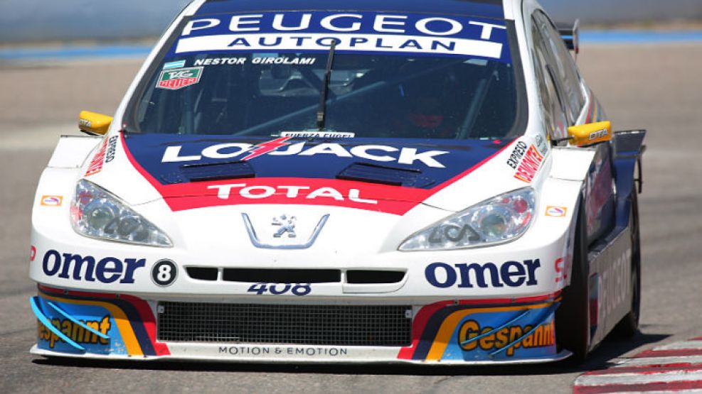 El Campeonato Argentino de Súper TC 2000 llegó a su fin y Peugeot se coronó con los tres campeonatos en disputa: Pilotos, Equipos y Marcas.