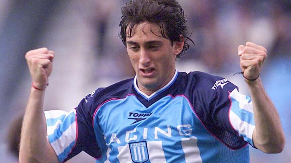 Memoria emotiva. Diego Milito es el único sobreviviente del Racing campeón de 2001. Ese año Saja salió campeón con San Lorenzo. Para el resto de los pibes, el fútbol era sólo un proyecto.