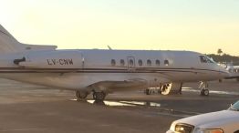 VIP. En las redes sociales circuló un video que lo muestra llegando a Miami junto a su mujer en un avión privado. 