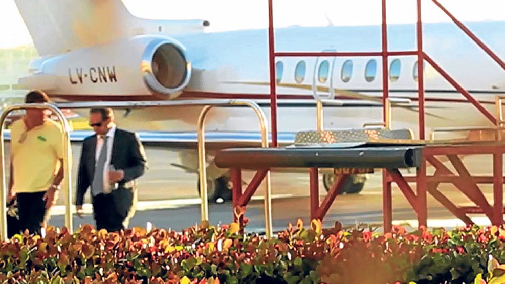 En jet privado a Miami: costó US$ 200 mil.