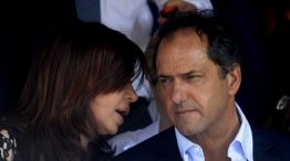 Cristina Fernández de Kirchner y Daniel Scioli fueron víctimas de espionaje, acorde al texto del fiscal.