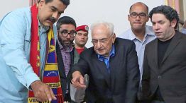 Líder. El bolivariano se reunió con el arquitecto Frank Gehry para edificar una ciudad deportiva.