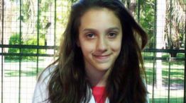 Lola Luna Chomnalez, de 15 años, estaba de vacaciones junto a su madrina y la familia de ésta en una localidad situada a unos 260 kilómetros al este de Montevideo, en el departamento de Rocha.