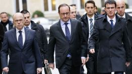 Mal trago. En el momento más crítico de su gestión, Hollande aseguró que será “implacable”.