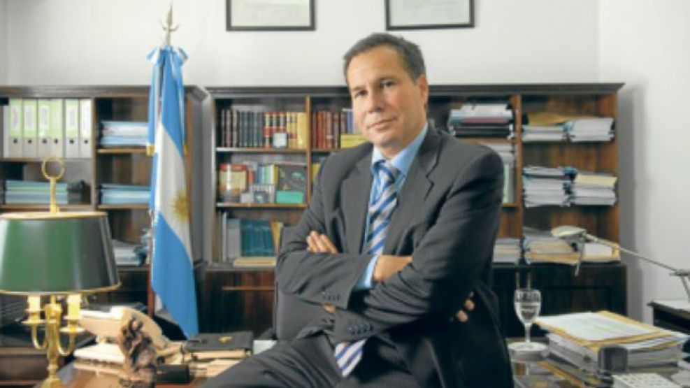 Nisman sostuvo que personal de la Secretaría de Inteligencia que "responde a Cristina, le informa de todo a los iraníes".
