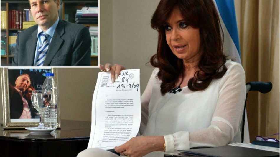 En silla de ruedas. Cristina explica cómo se asignó a Nisman en la investigación por la causa AMIA.