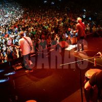 Los Pericos en pleno show